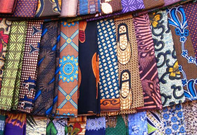 ABOUT US：アフリカ製品プロジェクト：アフリカ布の楽しい使い方 | アフリカフェ＠バラカ
